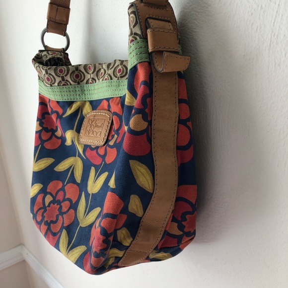 Fossil Floral Canvas Hobo Shoulder Bag - Picture 3 of 12